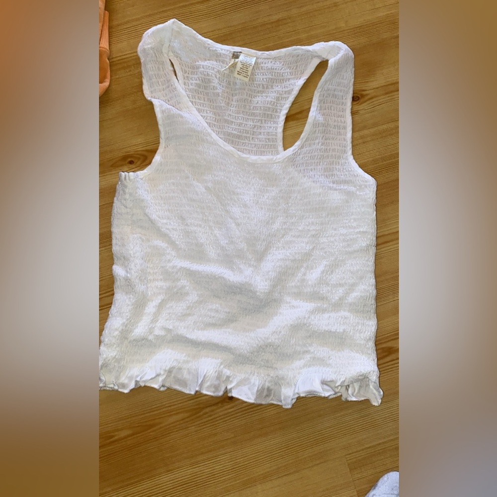 White tank